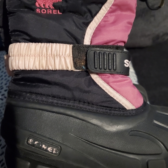 *SOLD*Sorel pink snow boots size 11 - Picture 6 of 6